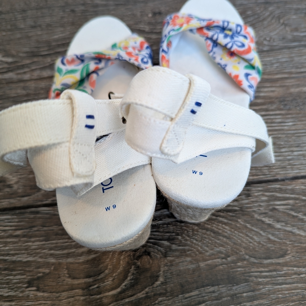 TOMS New Marisela Wedge Sandal Floral White Size 9 Spring - Picture 7 of 9